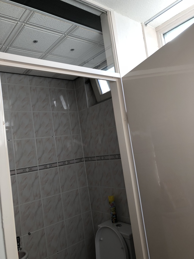 Badkamer en toilet renovatie familie Doorm