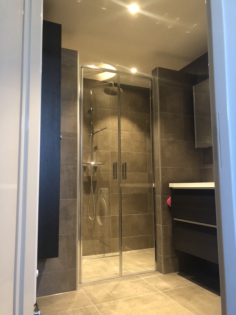 Badkamer en toilet renovatie familie Doorm