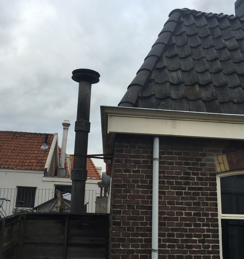 Zinken goot vervangen appartementen complex Leliestraat Hoorn