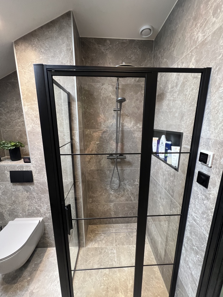 Badkamer renovatie Grote Oost 