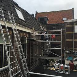 Installatie bureau - M.P. Habes - Zinken goot vervangen appartementen complex Leliestraat Hoorn